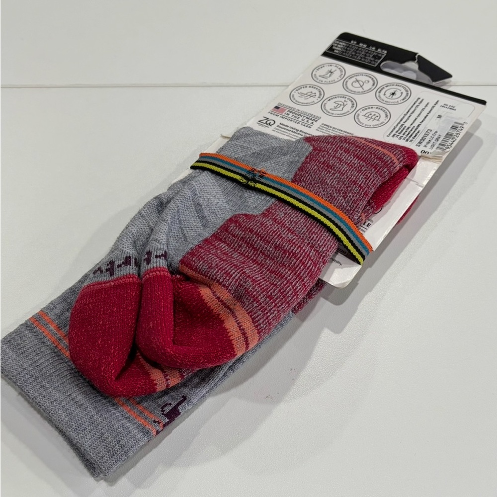 Smartwool Women's Medium Hike Light Cushion Crew Socks Red Grey NWT Merino Wool - Picture 3 of 7